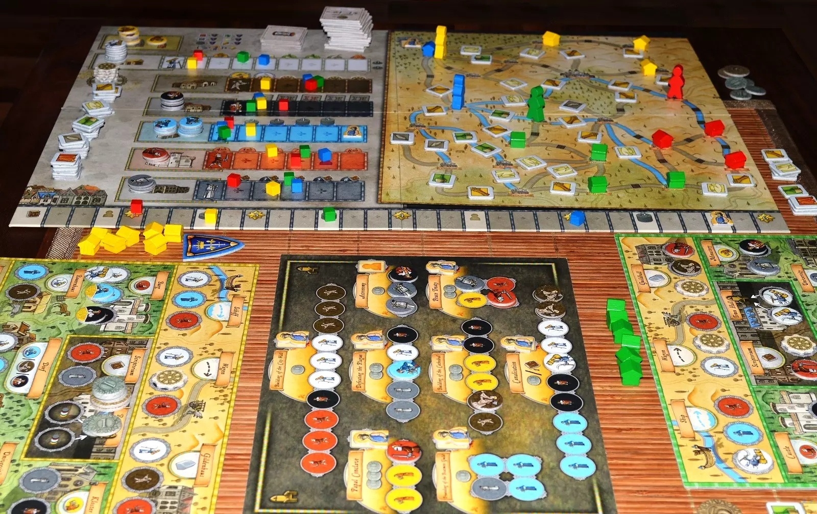 Топ лучших современных настольных игр